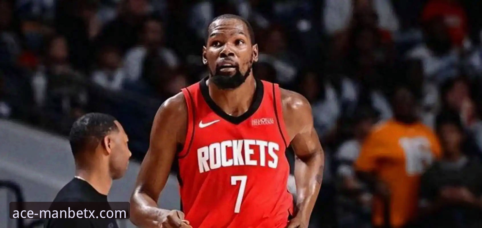 揭秘火箭大胜尼克斯背后的战术真相：杜兰特全能表现引领团队风暴